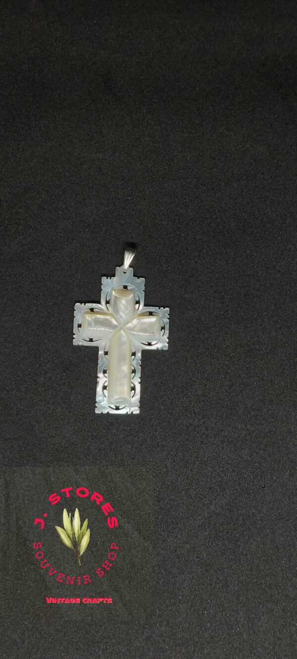 Mother of pearl handmade Cross 10g Bevel