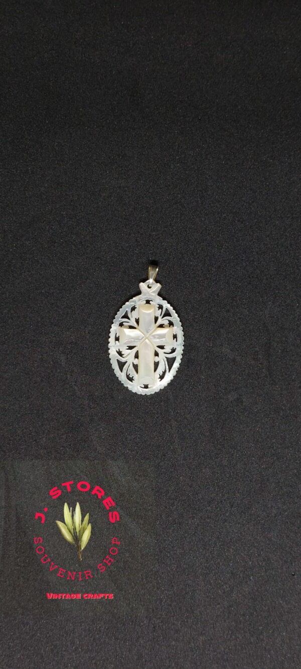 Mother of pearl handmade Cross 10g round